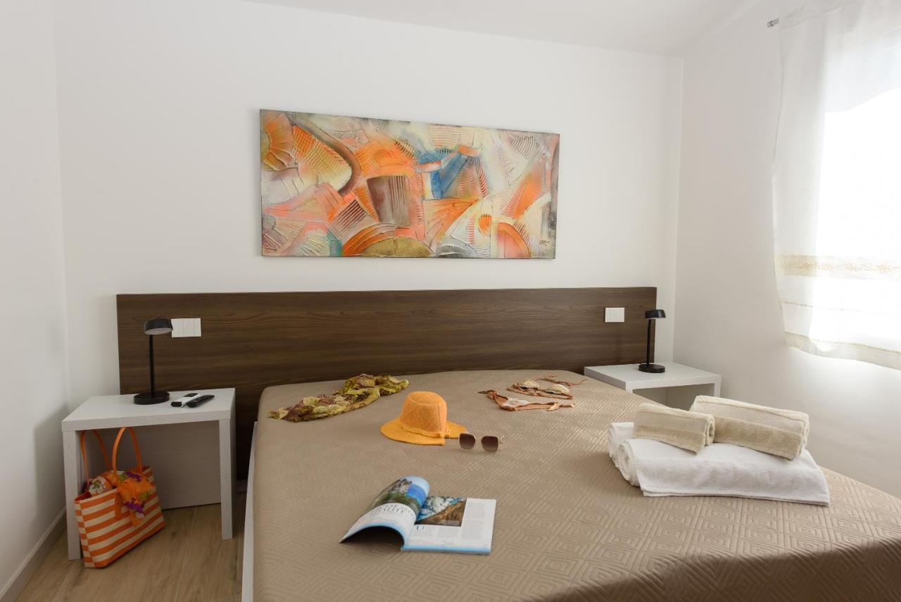 アルバタクスLoft Lungomare Vista Mare E Montiアパートメント エクステリア 写真