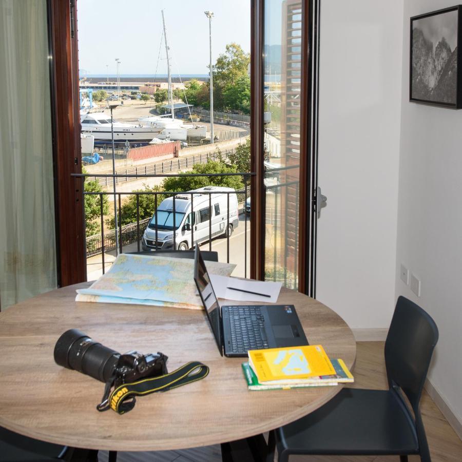 アルバタクスLoft Lungomare Vista Mare E Montiアパートメント エクステリア 写真